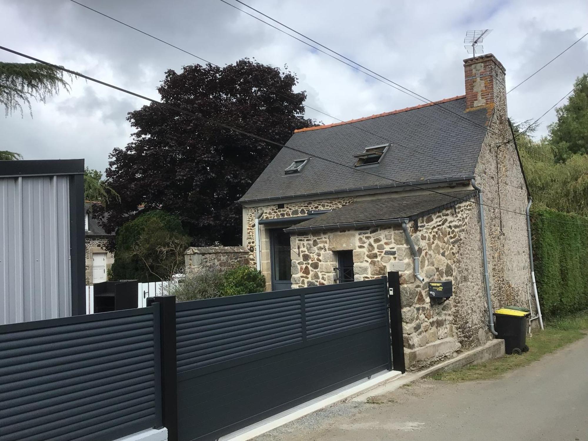 Maison En Pierre A La Campagne Proche De La Mer Plourhan Экстерьер фото